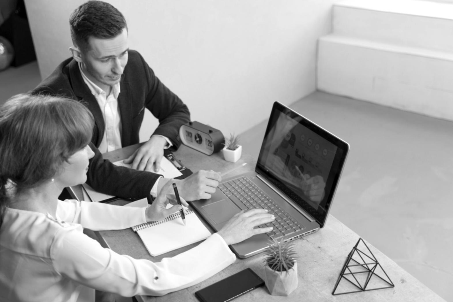 Service client financier personnalisé